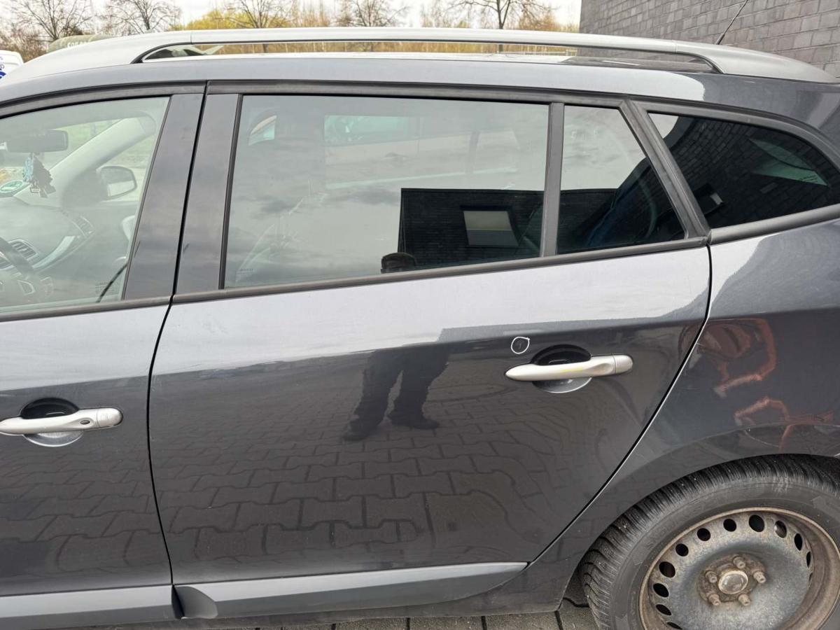 Renault Megane 3 Grandtour original T&uuml;r hinten links TEB66 Graphitschwarz Rohbau Bj.2011